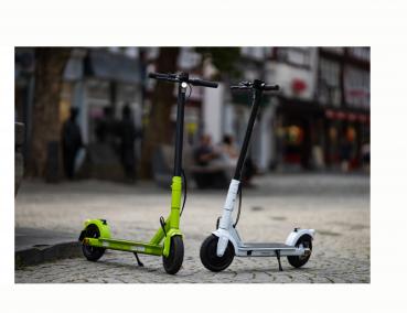 STREETBOOSTER One in Grün E-Scooter mit Strassenzulassung 22 km/h !